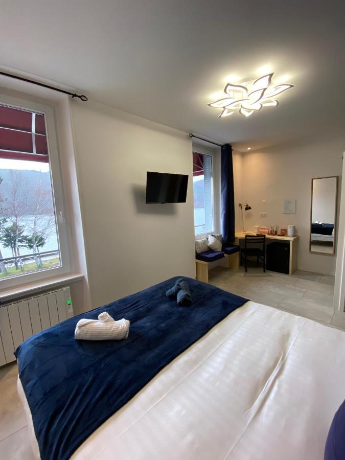 Hotel La Bonne Hotesse ชามบูง-ซัวร์-แลค ภายนอก รูปภาพ