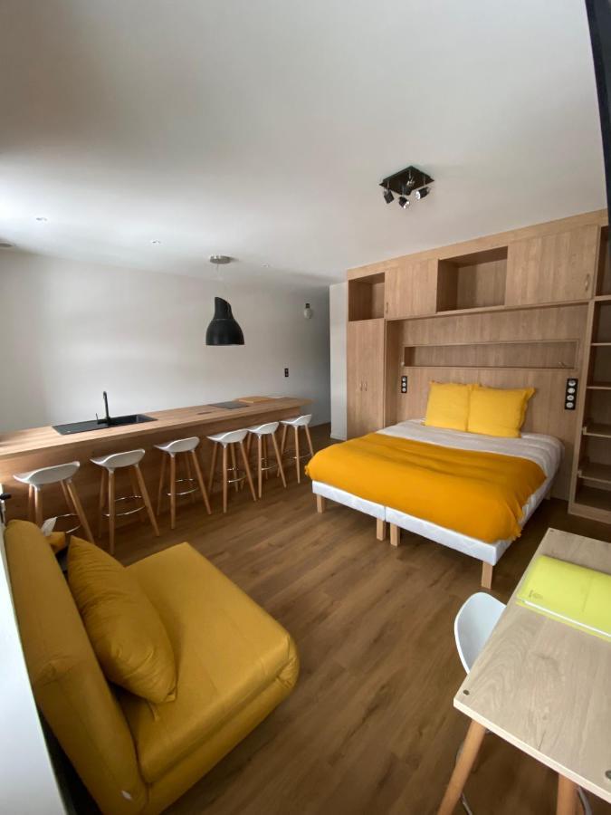Hotel La Bonne Hotesse ชามบูง-ซัวร์-แลค ภายนอก รูปภาพ